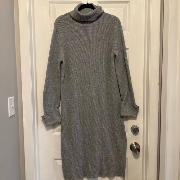 Lulus Sheerah Heather Grey Turtleneck Midi Sweater Dress NWOT - Picture 3 of 6
